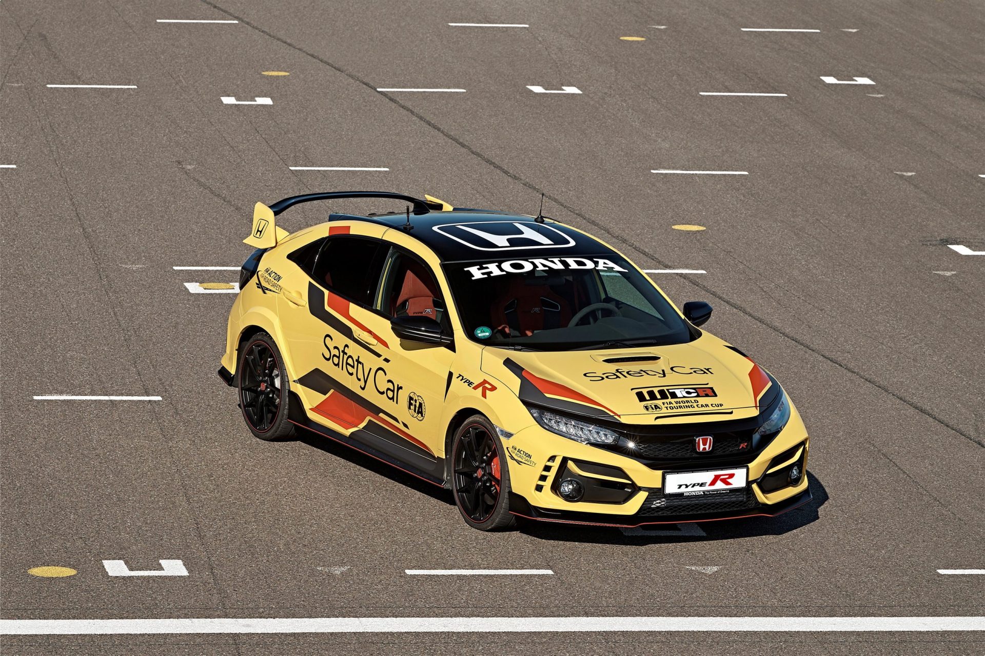 303940 Honda Civic Type R Limited Edition Is The 2020 WTCR Official Safety Car Scaled