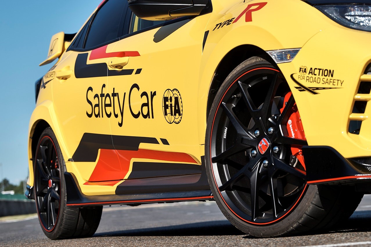 303942 Honda Civic Type R Limited Edition Is The 2020 WTCR Official Safety Car