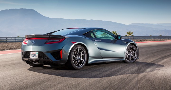 2017 Acura NSX 1001   Cropped