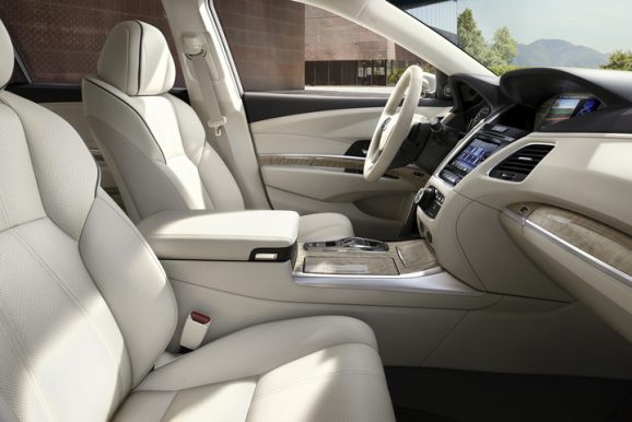RLX18 007 578x386