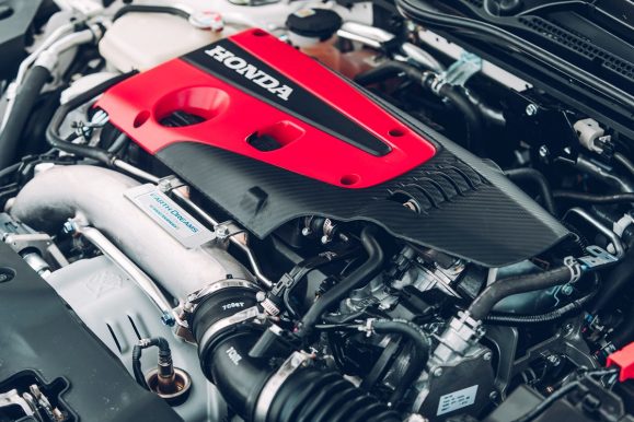 113018 2017 Honda Civic Type R FK8 579x386