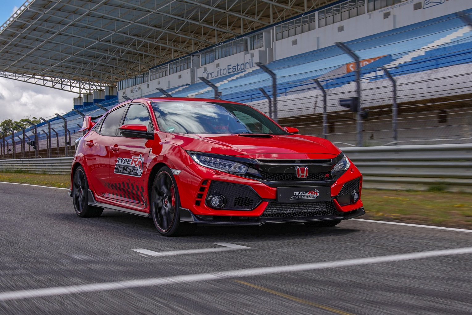 135772 Honda Civic Type R Sets New Lap Record At Estoril Circuit In Portugal