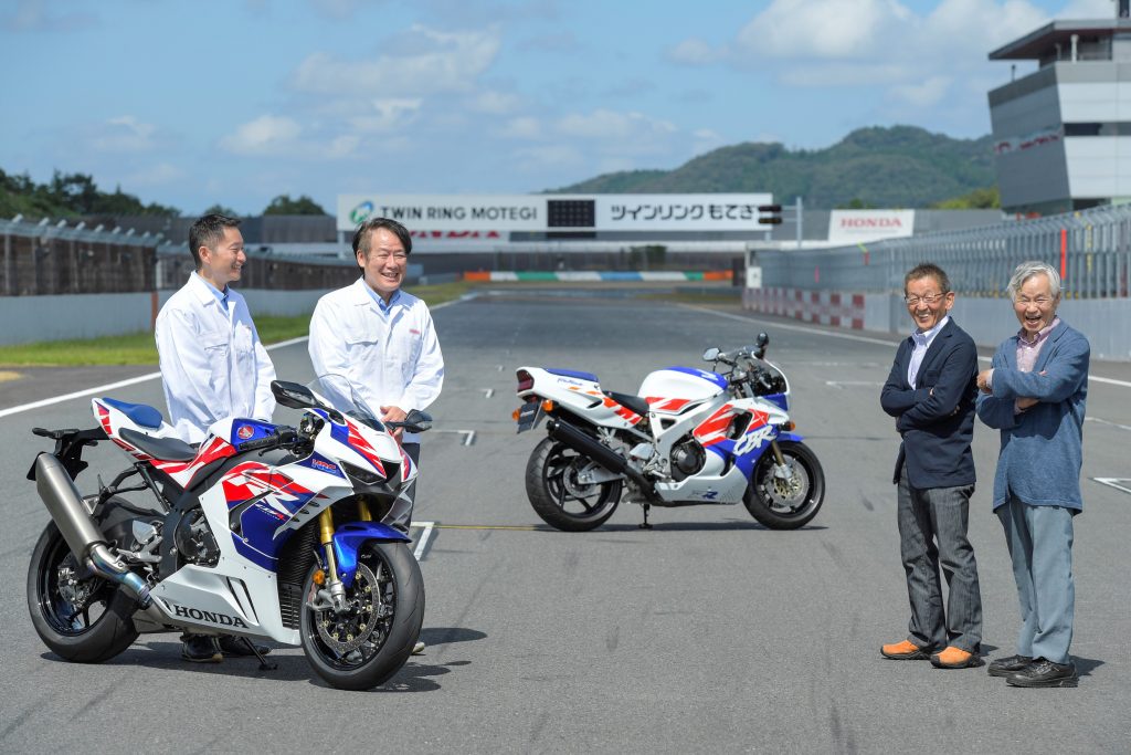 22YM HONDA CBR1000RR-R FIREBLADE SP 30TH ANNIVERSARY