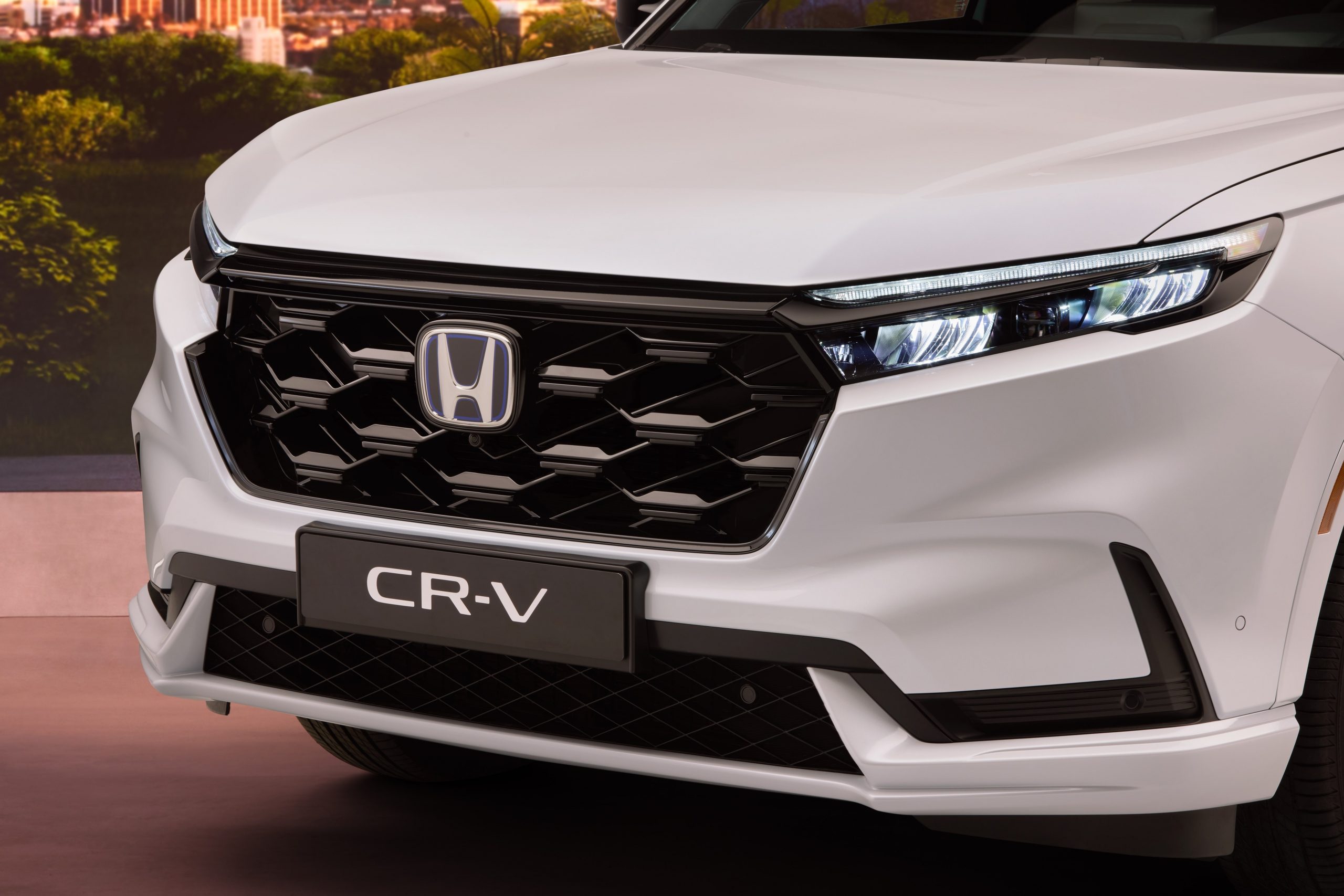 Bemutatkozik a vadonatúj Honda CR-V p:HEV