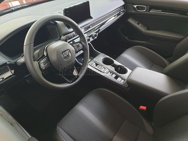 
								Honda Civic 2.0 i-MMD Hybrid Sport eCVT full									