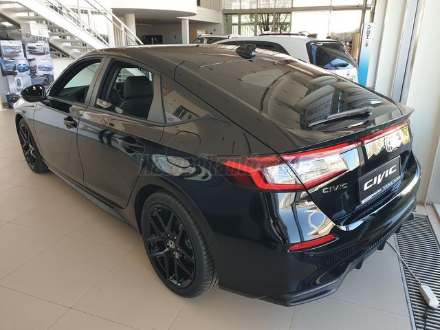 
								Honda Civic 2.0 i-MMD Hybrid Sport eCVT full									
